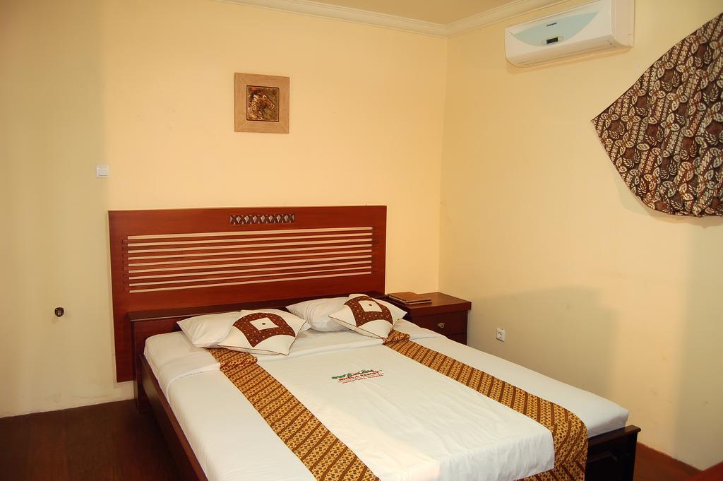 Swaloh Resort & Spa Kalangbret Extérieur photo