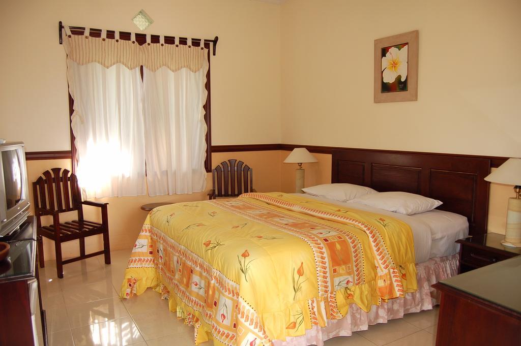 Swaloh Resort & Spa Kalangbret Chambre photo