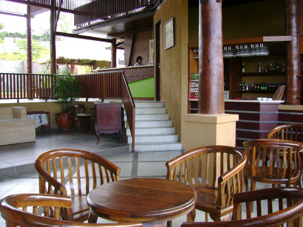 Swaloh Resort & Spa Kalangbret Extérieur photo